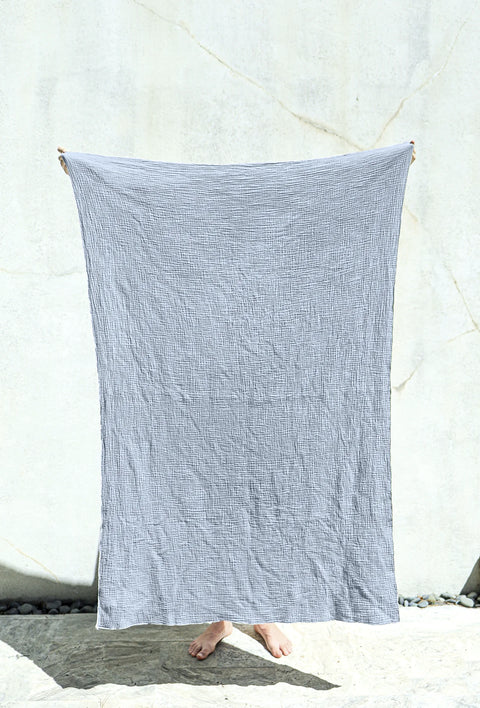 Generous Light Cloth