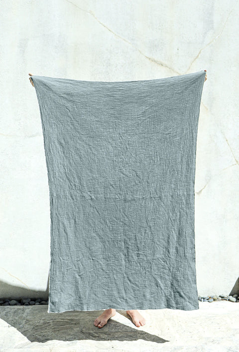 Generous Light Cloth