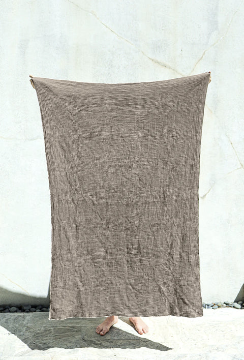 Generous Light Cloth